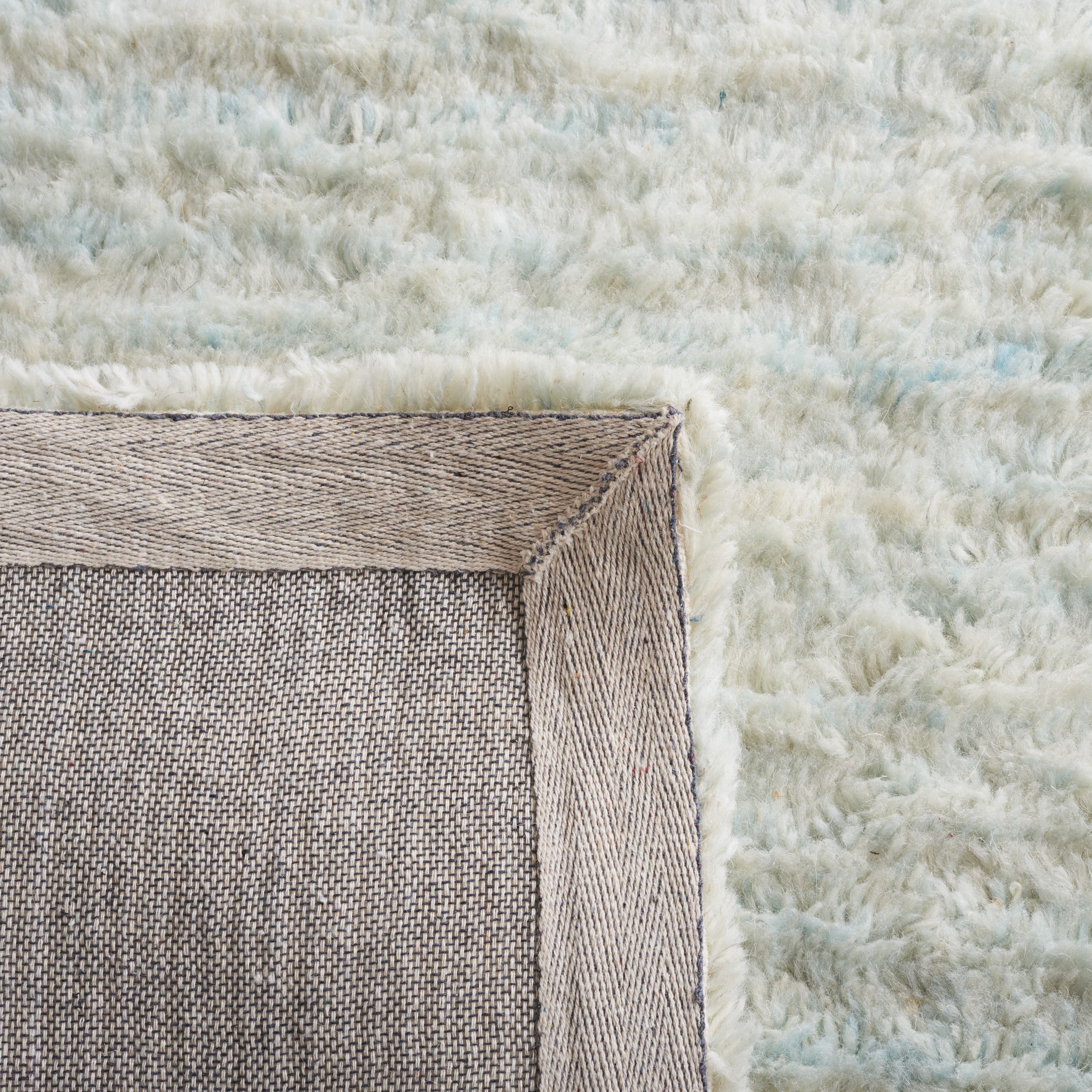SAFAVIEH Casablanca Eugene Solid Runner Rug, Light Blue, 2'3" x 9'