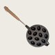 thumbnail image 5 of Necan redonda de 12 cavidades para molde Huevo Waffle Sartén para estufa de gas Hornear para molde, 5 of 7