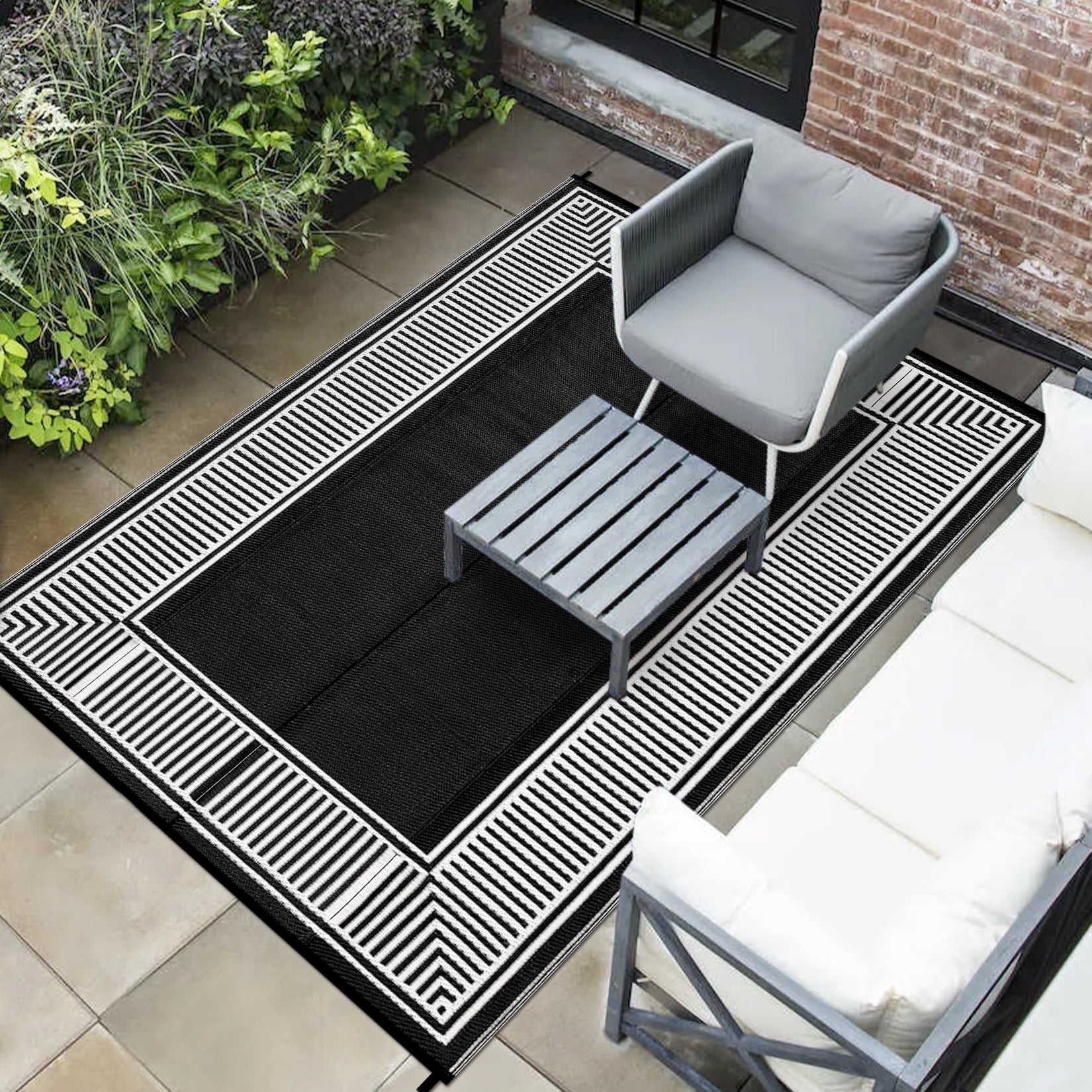 HIWEAVER 10' x 14' Black/White Outdoor Rug PP Plastic Straw Woven Waterproof Patio Rug with Border Portable Outside Carpet for Balcony Deck Picnic Garden Decor