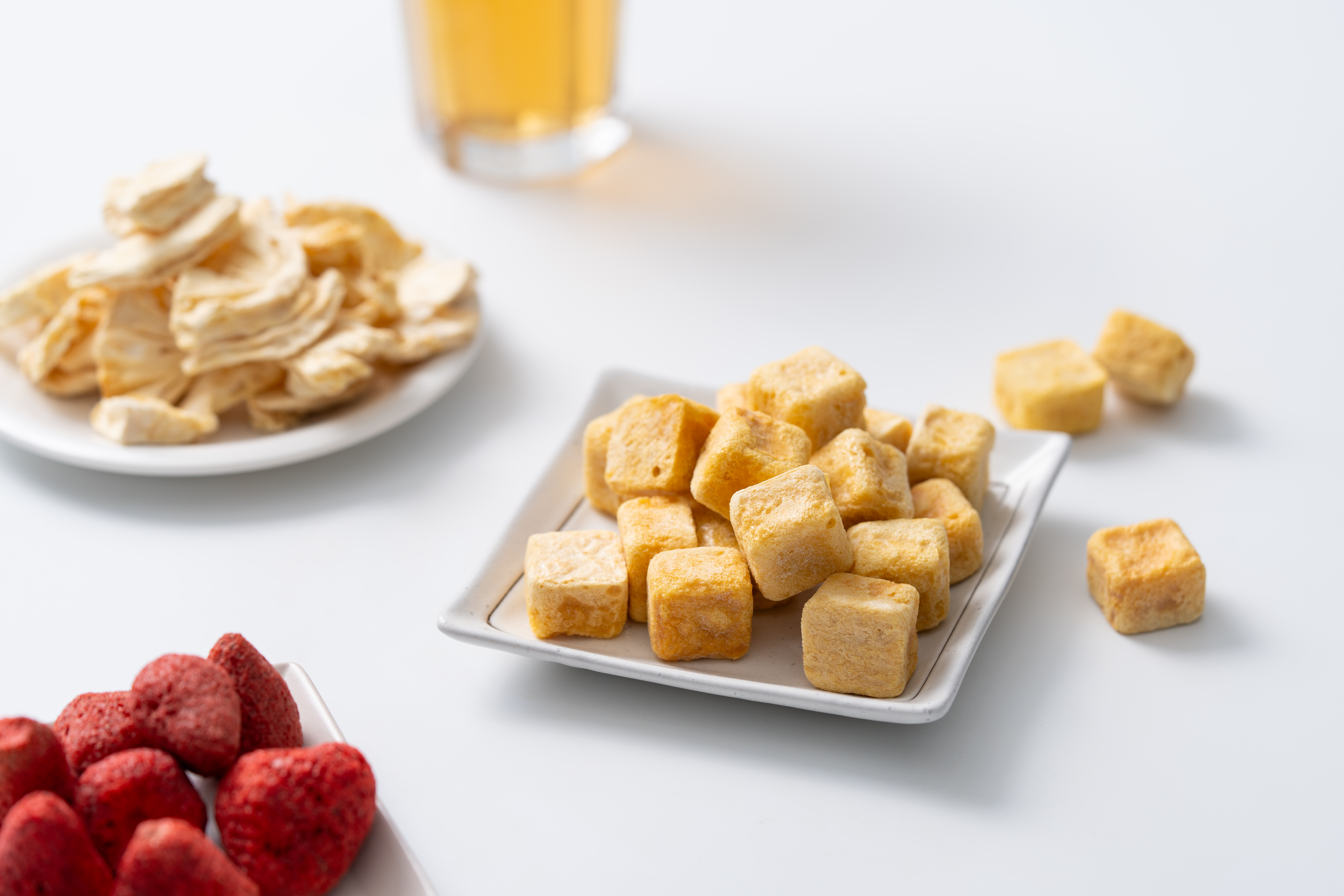 Freeze-Dried Mango, Cube | Family Party Size | 8 Ounce
