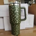 thumbnail image 1 of Taza térmica de acero inoxidable 304 con estampado de leopardo y asa de 40 oz para coche, con pajita, protección contra el frío, 1 of 6