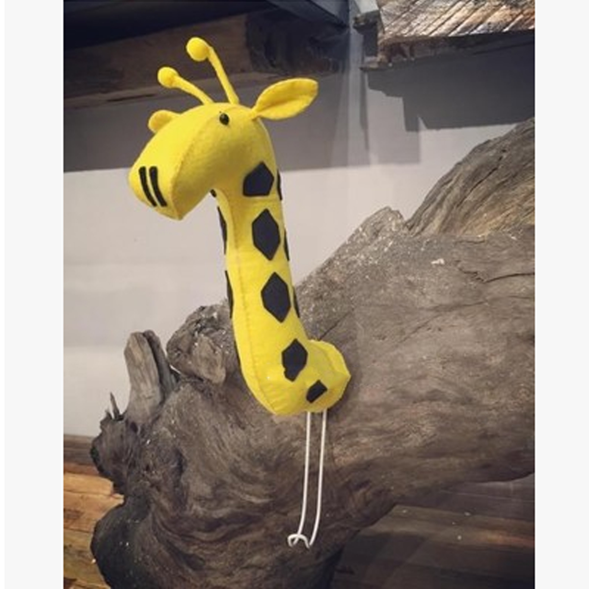 HipyYAN 3D Cartoon Animal Head Decoration Wool Felt Giraffe Elk Bear Shark Toy Ornament 