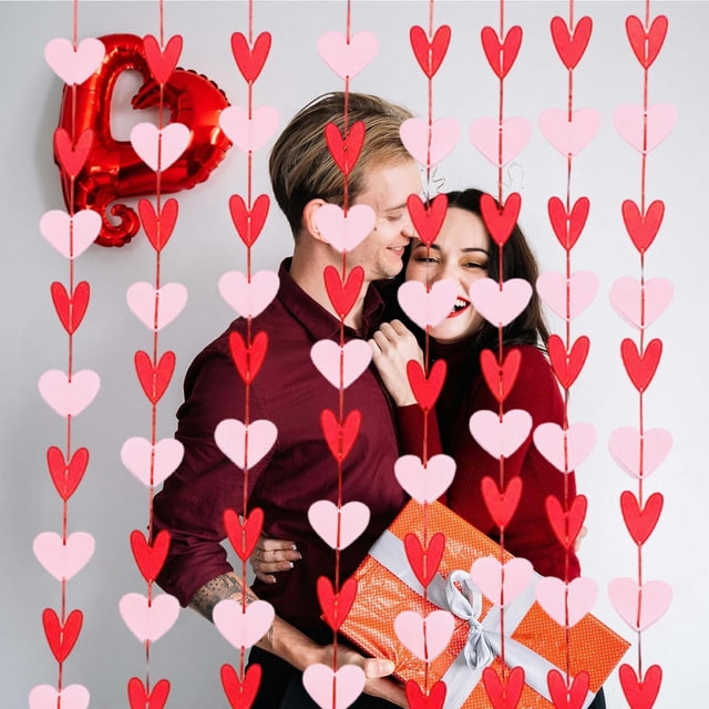 Cortina de Puerta Roja para Boda con Forma de Corazón de Tela No Tejida con Bandera de San Valentín