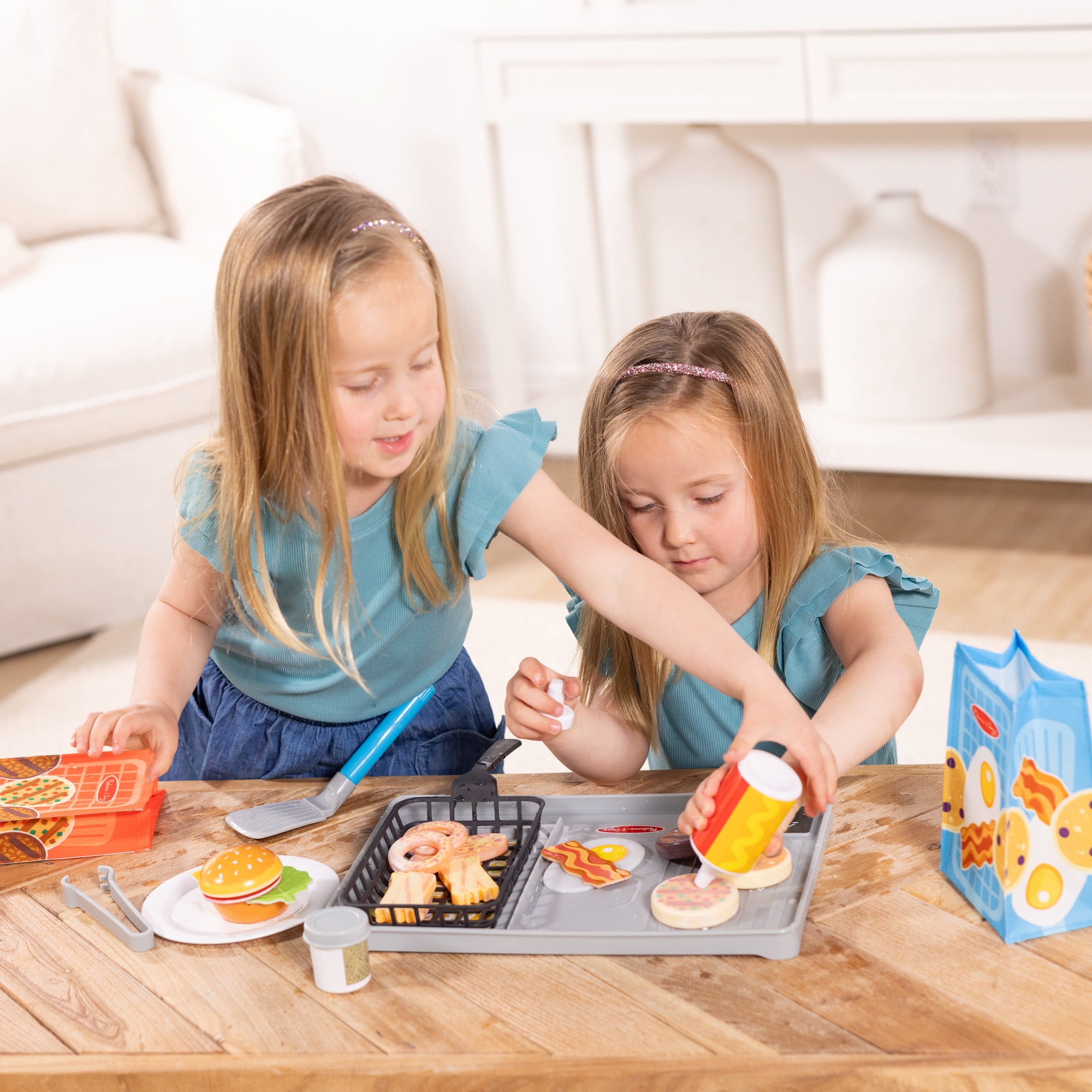 Melissa & Doug Flip & Fry Grill Play Set with Water WOW!® Color Reveal Play Food Preschool Toy Ages 3+