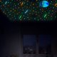 thumbnail image 5 of Moyic 589 piezas de pegatinas luminosas, papel tapiz fluorescente, calcomanías autoadhesivas brillantes para techo de niños, fondo de cumpleaños Decoración del hogar Moyic HA062013-00, 5 of 6