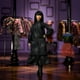 thumbnail image 2 of Muñeca Anna Sui inspiradora de Barbie para mujer con atuendo y accesorios, 2 of 6