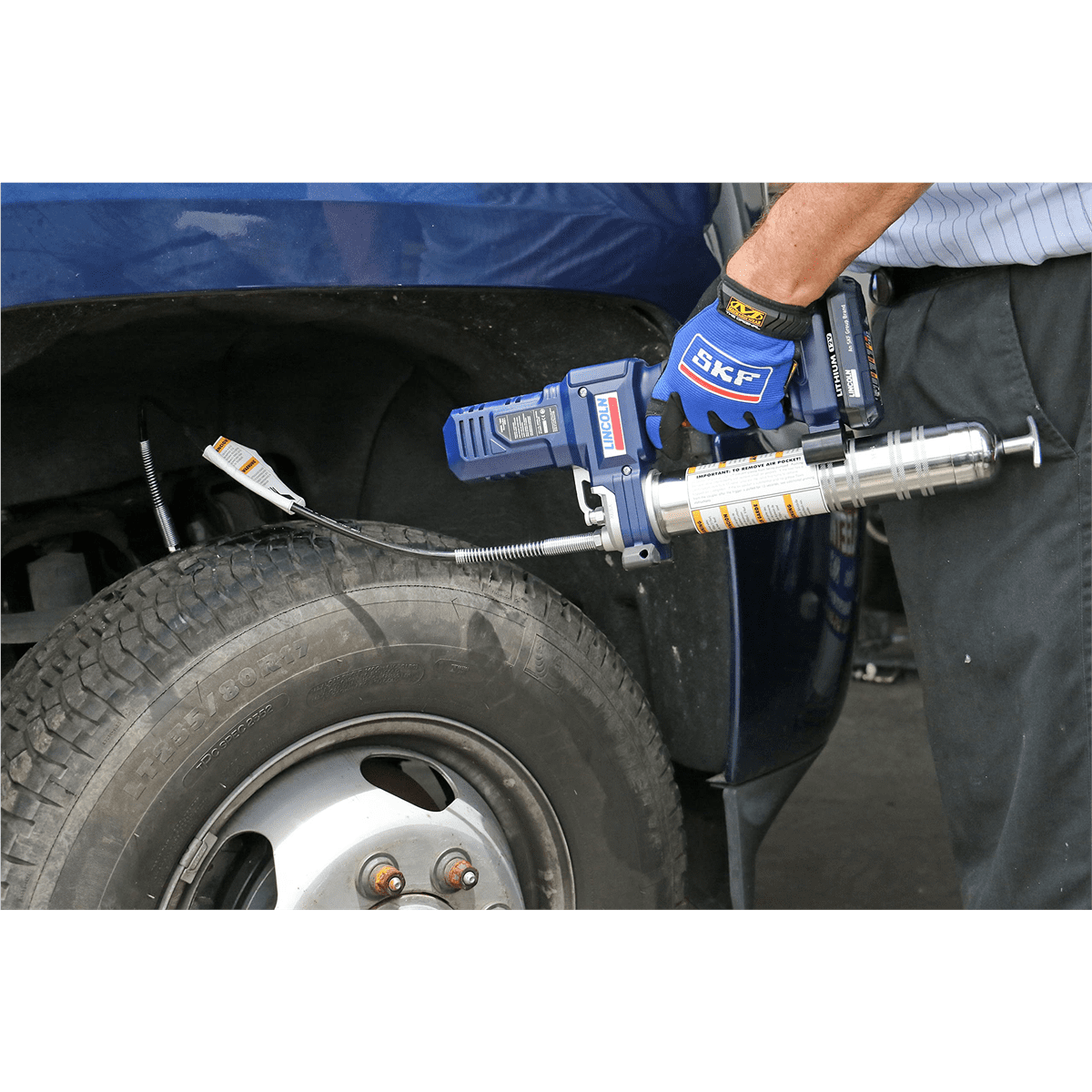 Lincoln 1262 PowerLuber Battery Powered 12 Volt Lithium Ion Cordless Grease Gun