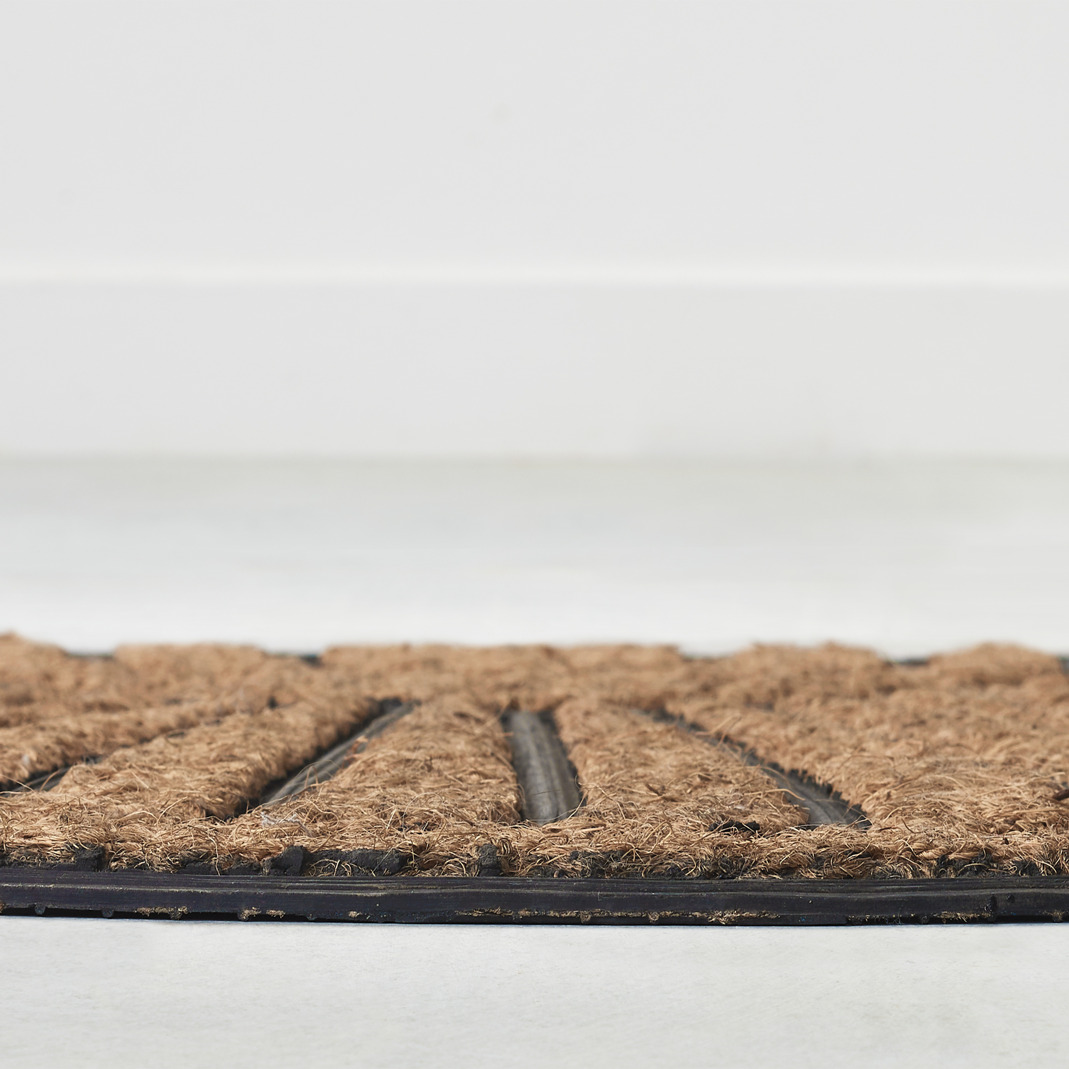 Mainstays Sunburst Coir Outdoor Doormat, Half-Round photo 4