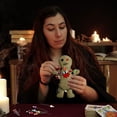 thumbnail image 2 of Set de muñecas Voodoo Kathfly Horror Doll con 7 alfileres de 18 cm, 2 of 6