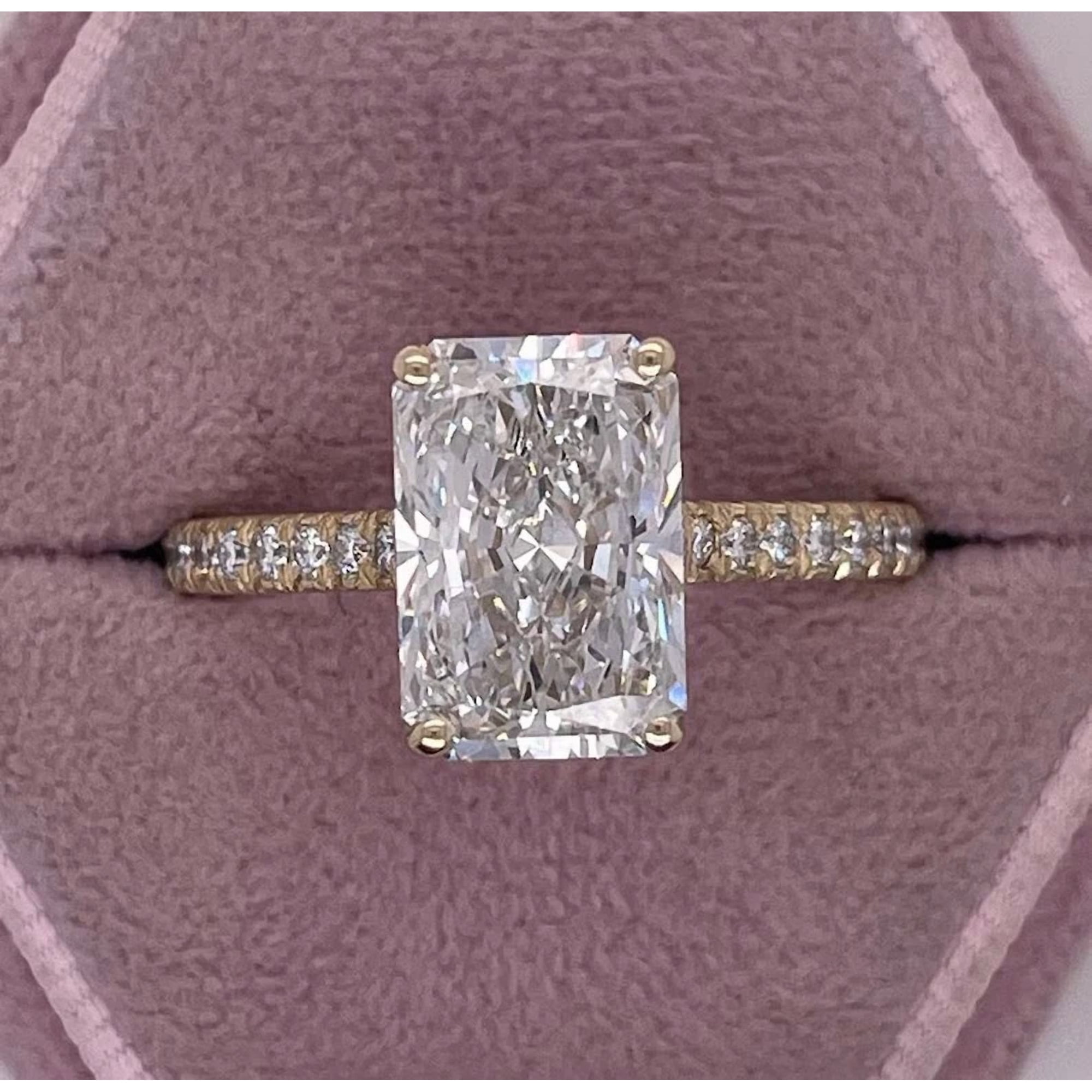Radiant Cut Simulated Diamond Wedding Stunning Band Ring 14k Yellow Gold Plated