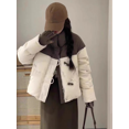 thumbnail image 4 of Chaqueta de mujer de invierno gruesa y cálida chaqueta de plumón con combinación de colores, cuello alto corto, hebilla de cuerno de vaca, ropa de invierno de moda, 4 of 4