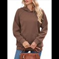 thumbnail image 2 of Sudadera con Capucha para Mujer, Informal, de Larga, Holgada, con Bolsillo. Caqui L, 2 of 9