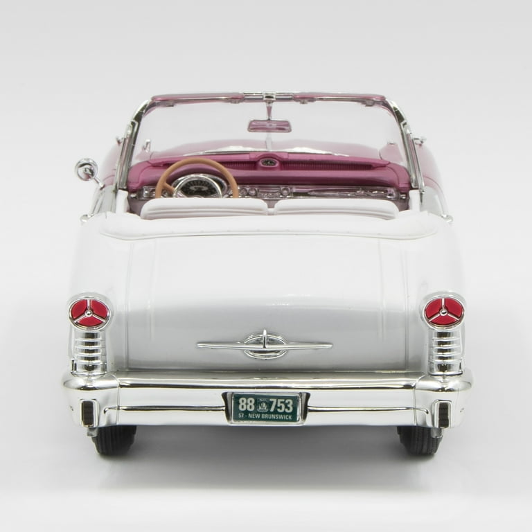 Yat Ming Road Signature Series 1:18 Diecast 1957 Oldsmobile Super