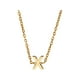 thumbnail image 1 of Un collar de oro con las iniciales de un nombre femenino de moda es un regalo para adolescentes femeninas, 1 of 5