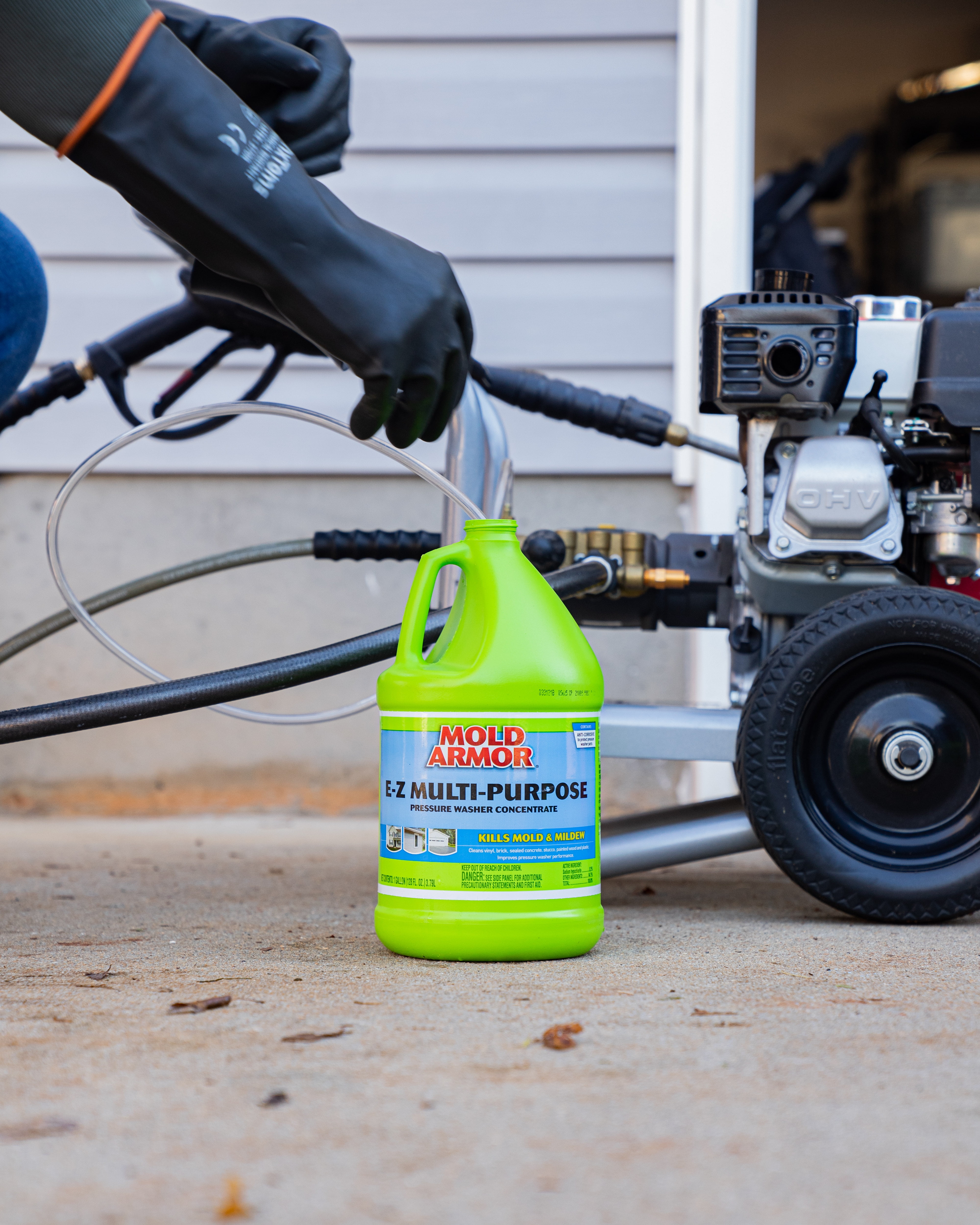 Mold Armor 128 oz. Concrete Pressure Washer Cleaner in the Pressure Washer  Cleaning Solutions department at