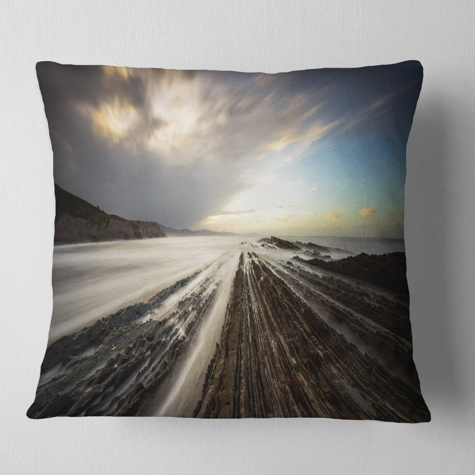 Designart Surreal Atlantic Ocean Coast - Seashore Photo Throw Pillow - 18x18