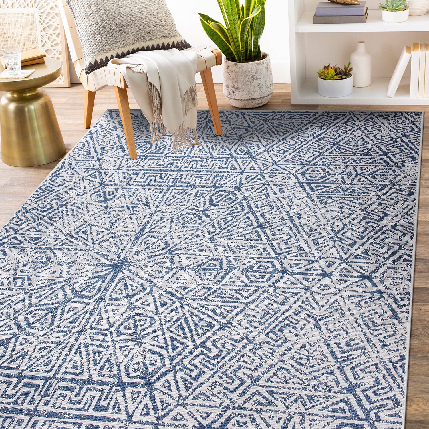 World Rug Gallery Contemporary Geometric Weather Resistant Reversible Indoor/Outdoor Area Rug - Blue 5'x7'