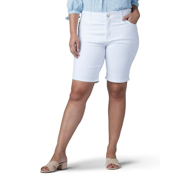 Lee Women's Flex Motion 5 Pocket Rolled Denim Bermuda Shorts Plus