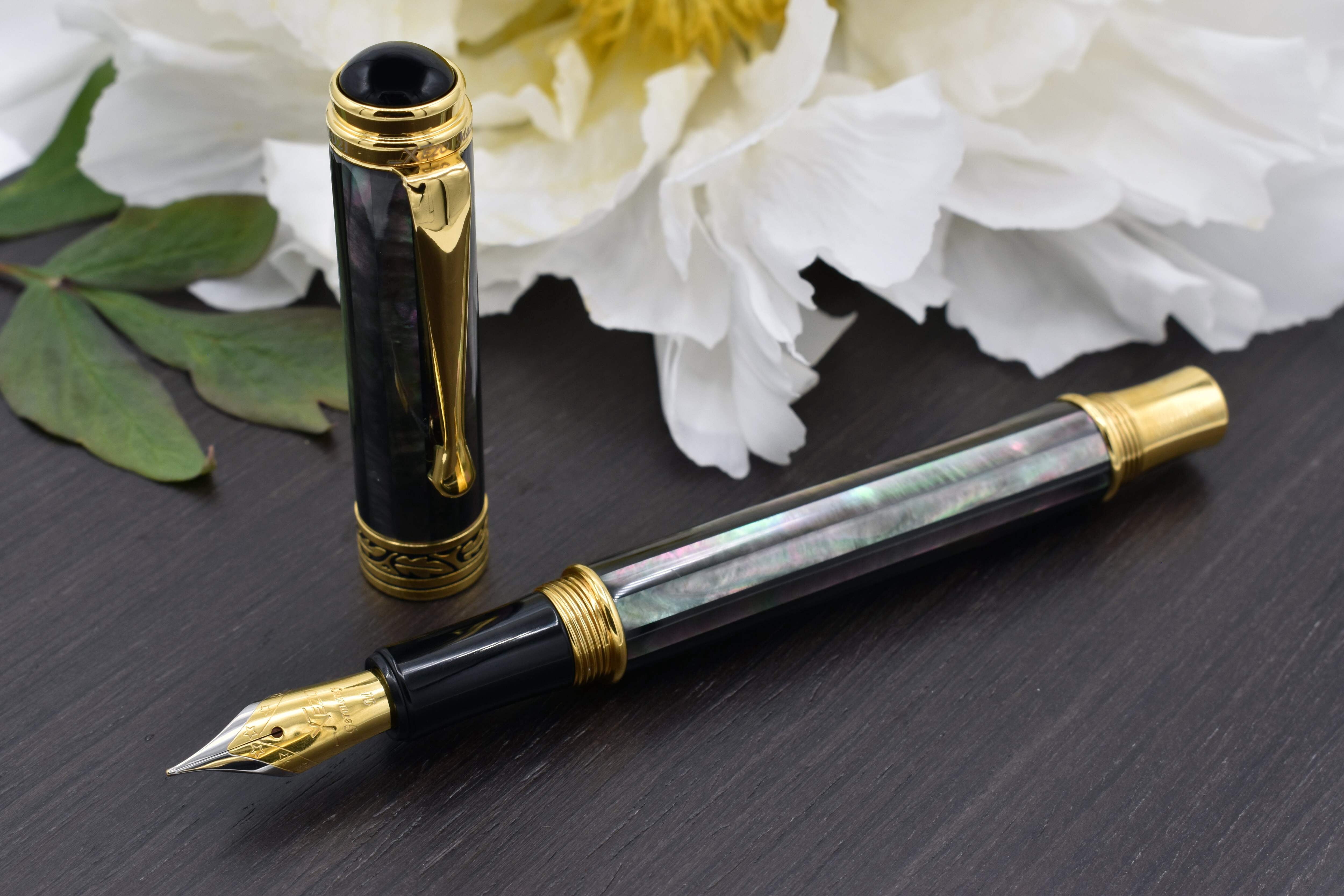 Xezo Xezo Maestro® 18K Gold Plated Fountain Pen (Medium Nib) - Tahitian Black Mother of Pearl
