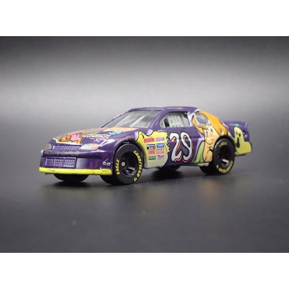 (Open Box) 1997 CHEVY MONTE CARLO 29 ROBERT PRESSLEY SCOOBY DOO NASCAR 1/64 SCALE DIECAST CAR