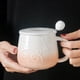 thumbnail image 4 of Taza de agua de 400ml, Taza de cerámica con panda en relieve de dibujos animados con tapa, cuchara para el hogar, taza de café con leche de alto valor para hombres y mujeres, 4 of 5