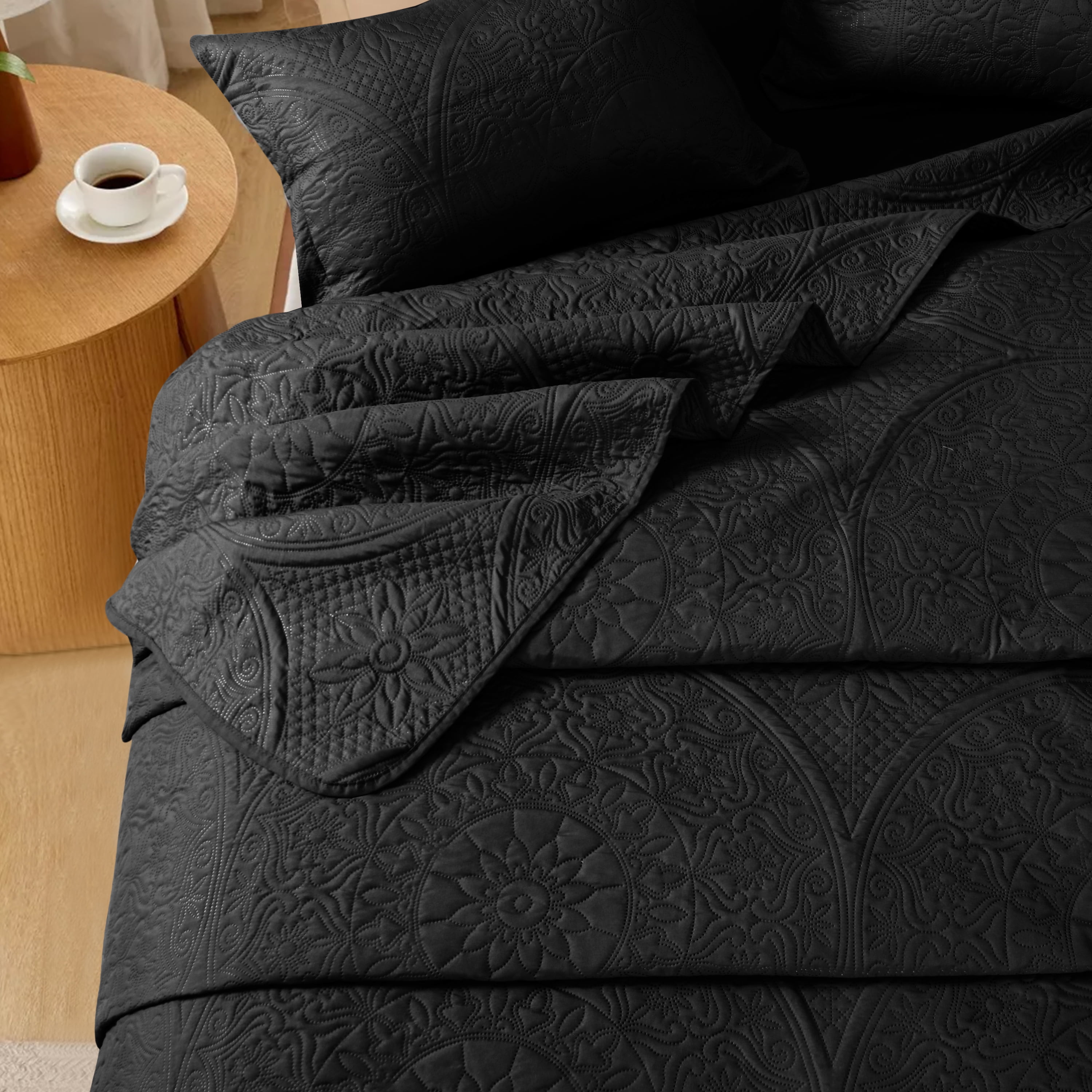 Twin Quilt Set - Lightweight Summer Bedspread Bedding Set for All Season, 2 Piece (1 Quilt, 1 Pillow Sham)