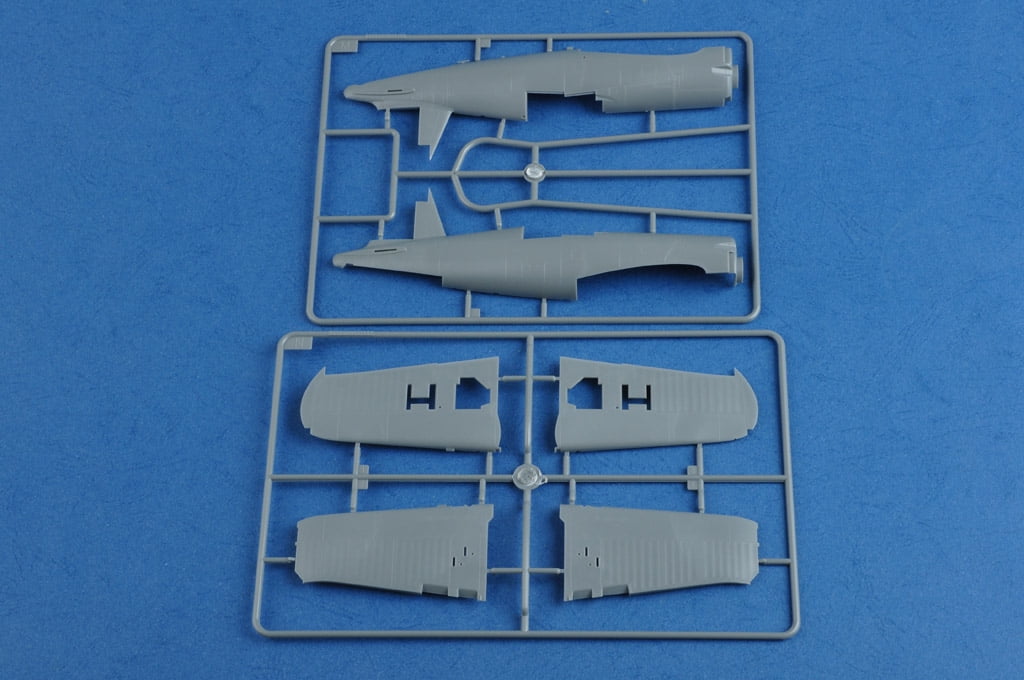 HobbyBoss 8038 F4U-5 Corsair 1/48 Scale Plastic Model Kit