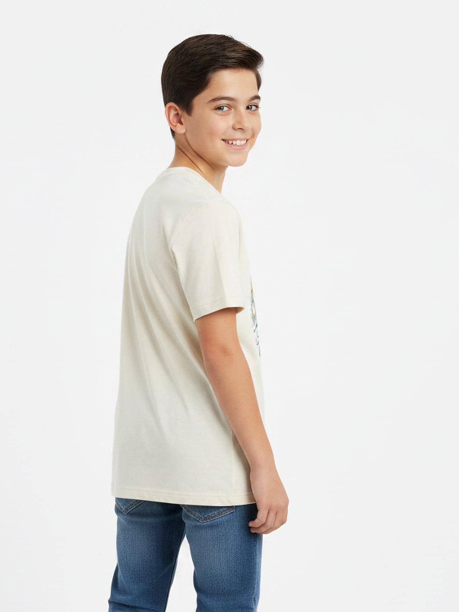 Dispicable Me Boys' Graphic Tee with Short Sleeves, Minion Mayhem, Sizes 4-18