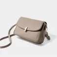 thumbnail image 2 of Bolso de mano de piel auténtica para mujer, bolso cuadrado pequeño versátil para axila, bolso de hombro liso versátil de alta calidad 2024, 2 of 4
