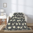 thumbnail image 2 of Rateoe Daisies Flowers Pattern Flannel Throw Blanket, Ultra-soft Blanket for Bed, Couch, Car, Hypoallergenic Anti-pilling blanket-50"x40"(Vertical), 2 of 6