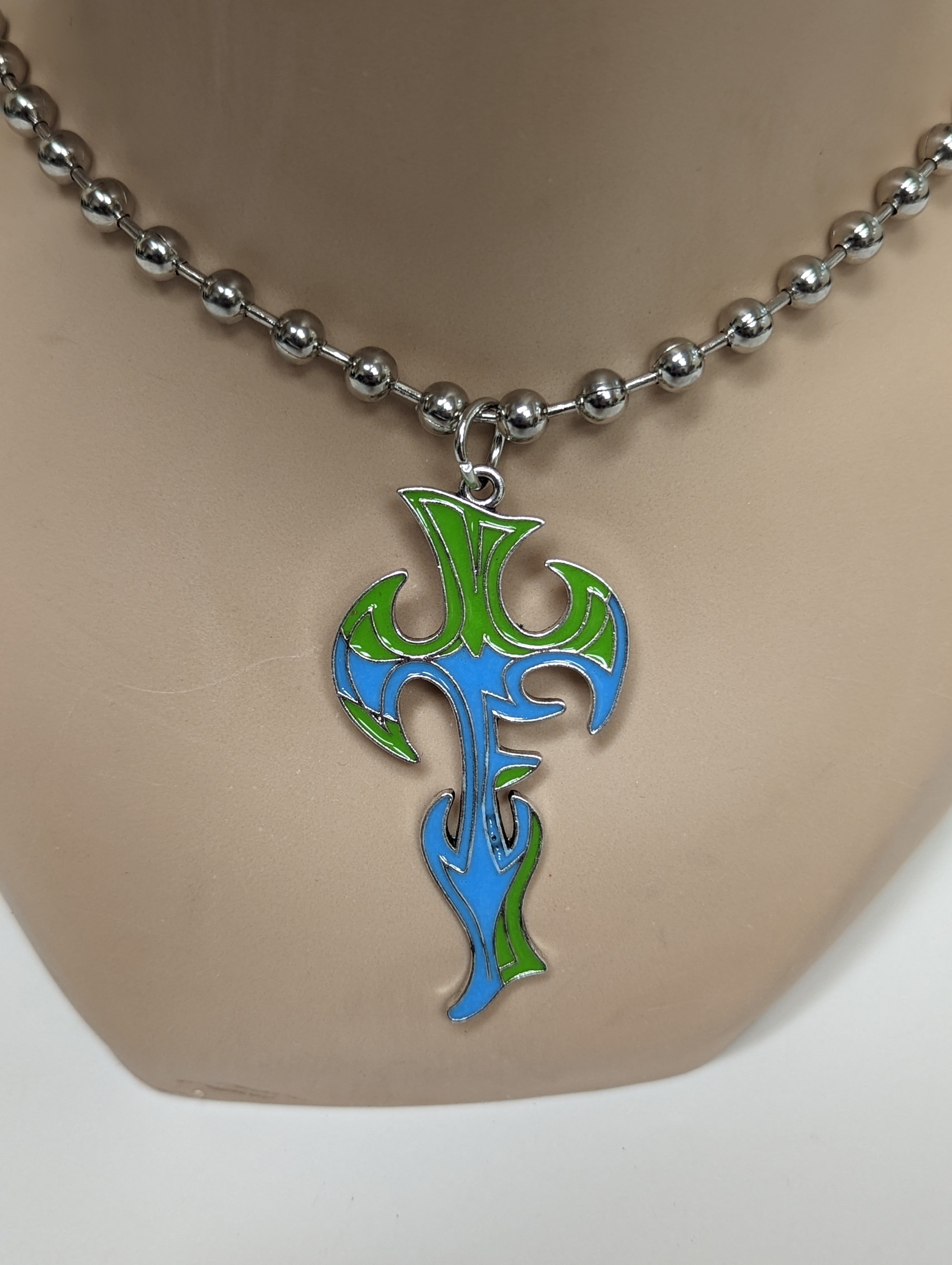 WWE Hardy Boyz Matt Jeff Pendant Necklace with 16-inch Chain