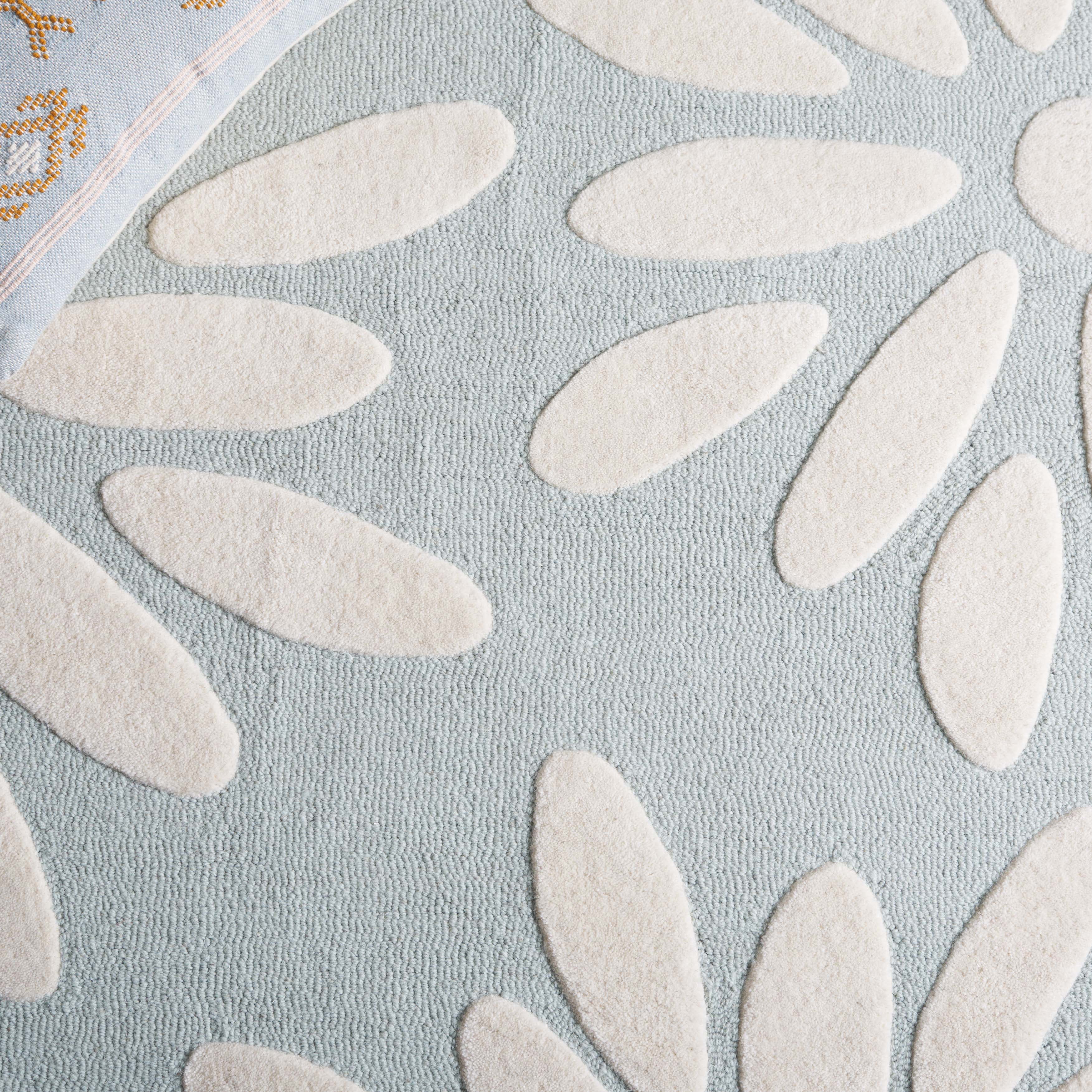 SAFAVIEH Kids Daisy Flowers Wool Area Rug, Teal/Ivory, 4' x 6'