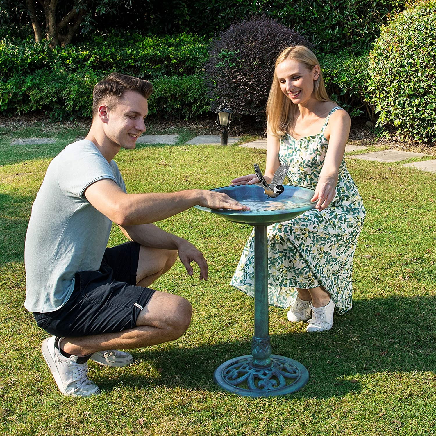 SPECSTAR Bird Bath, 28 in Height Polyresin Lightweight Antique Outdoor Garden Birdbath, Green