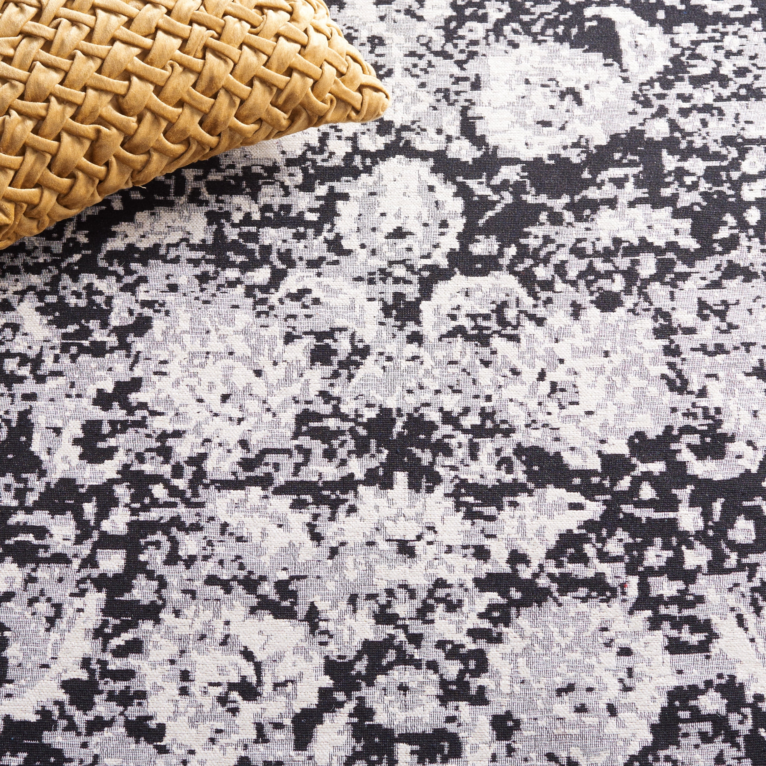 Safavieh Easy Care Luvina Oriental Machine Washable Runner Rug, Gray/Sage, 2' x 5'