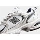 thumbnail image 4 of US Sizes (5.5 - 11) - New Balance 530 White Black, 4 of 6