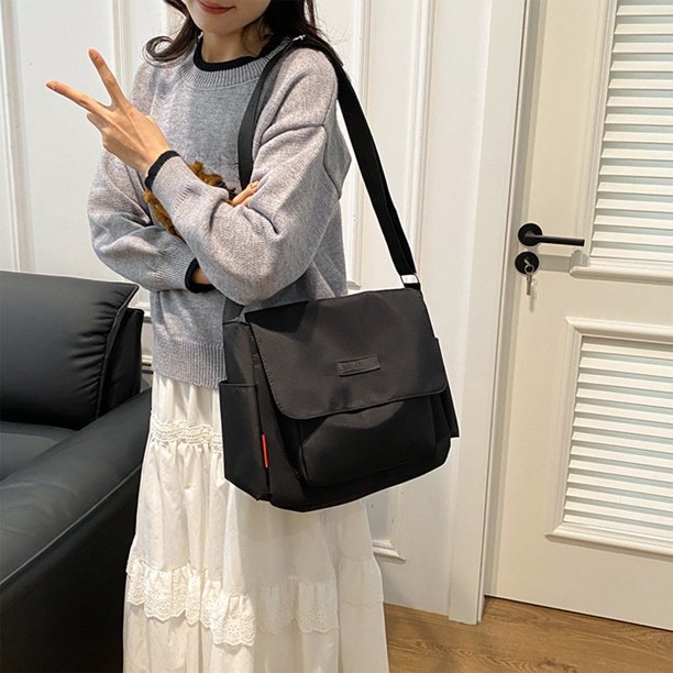Bolso Bandolera para Estudiantes Universitarios 2025 | Mochila Informal Ligera de Nailon Impermeable | Correa Ajustable | Estilo Harajuku Japonés | Organizador de Gran Capacidad para Uso Diario, Viaj