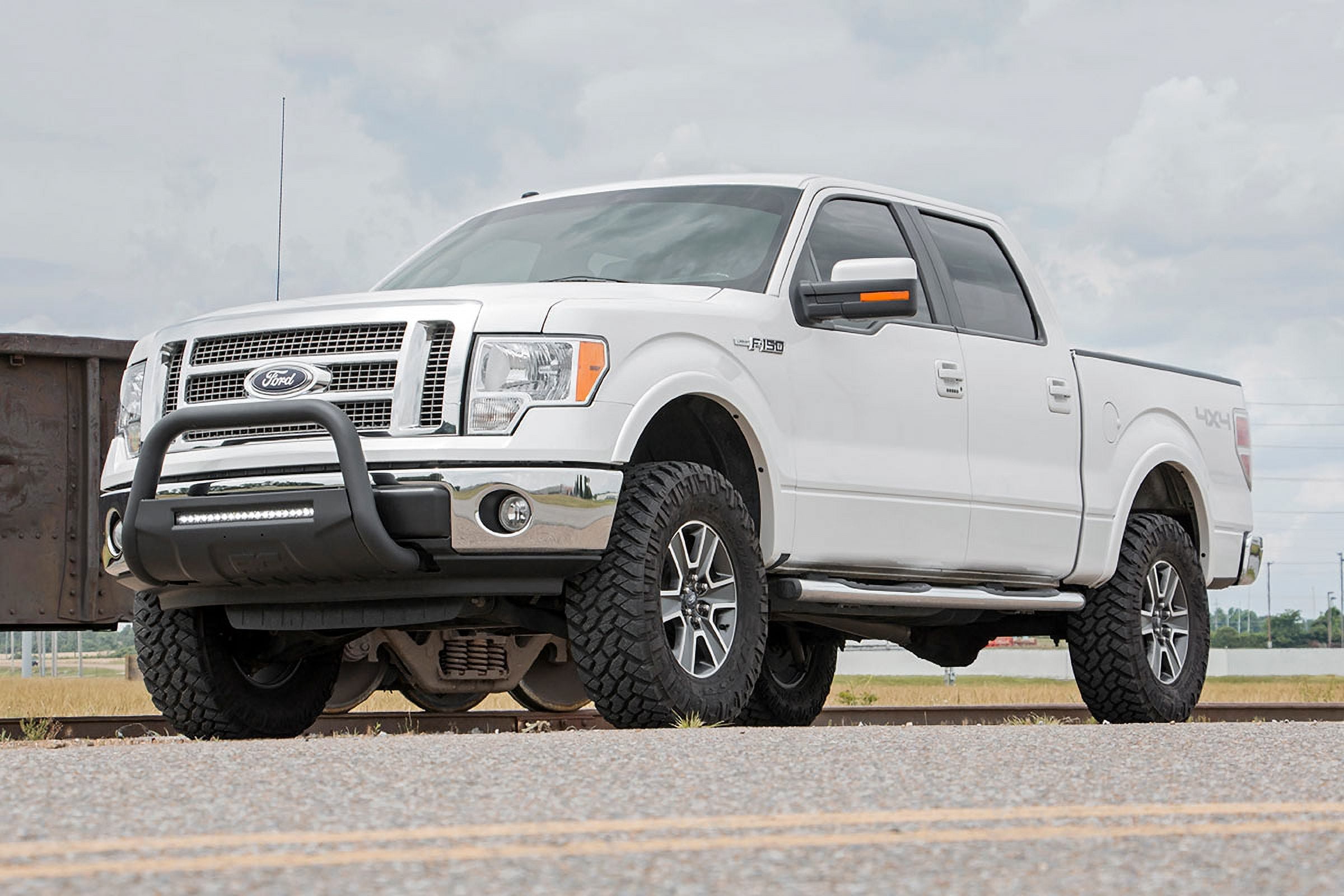 Rough Country 3" Bolt-On Lift Kit w/N3 Shocks for 14-20 F-150 4WD - 51014RED