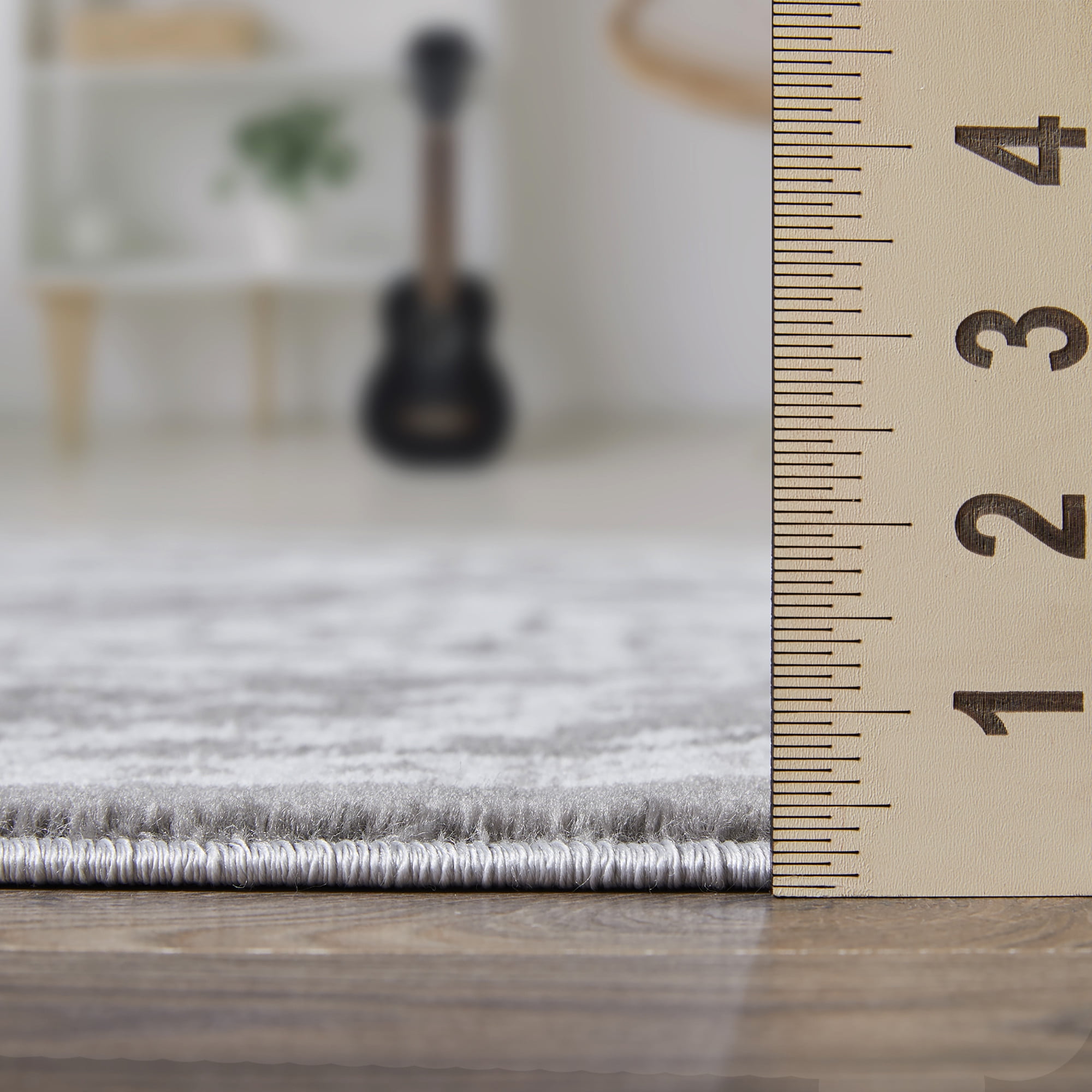 Loomaknoti Rhane Valok 3' x 5' Gray Oriental Indoor Accent Rug