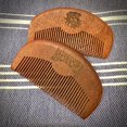 thumbnail image 4 of Peine de madera para barba y bigote de caballero de cara larga, perfecto para bálsamos y aceites, tamaño de bolsillo antiestático para todo tipo de barbas., 4 of 6