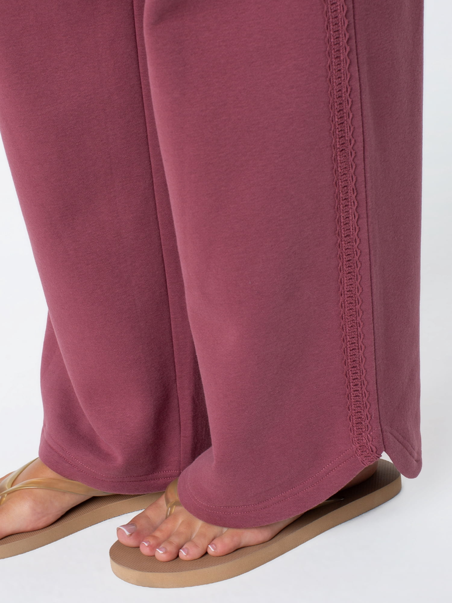 Celebrity Pink Women's and Women's Plus Fleece Wide Leg Sweatpant, Sizes XS-4X