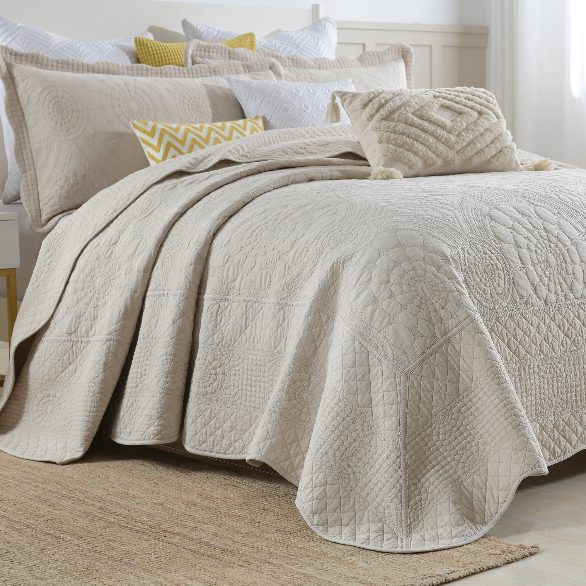 MarCielo 3-Piece Elegant Beige Coverlet Sets, King
