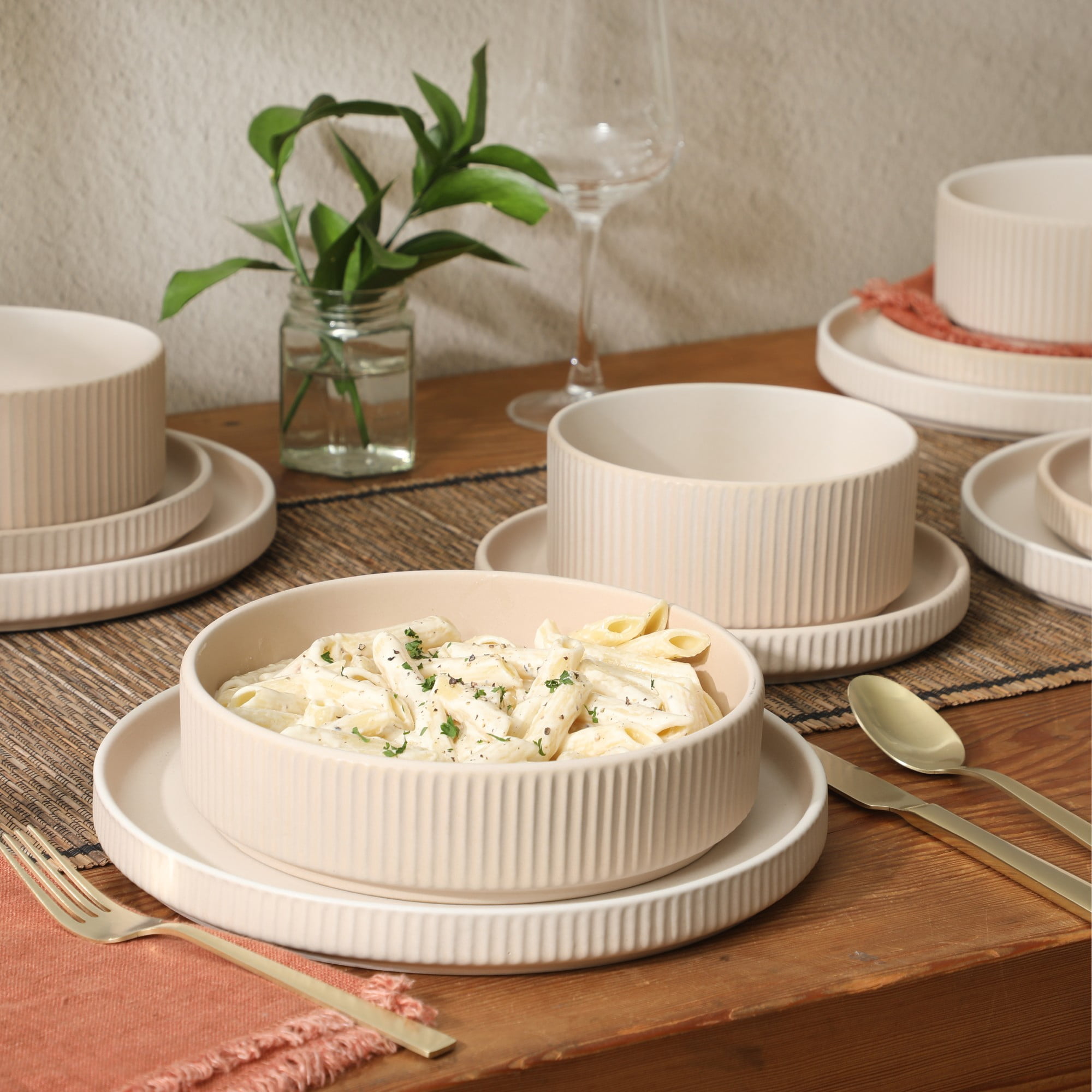 Gibson Elite Deerfield 16-Piece Stoneware Dinnerware Set – Stackable Plates and Bowls, Reactive Glaze Finish, Service for 4 - Cream White