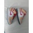 thumbnail image 3 of N I-K-E A i r-Jor-dan 1 Mid GS Size 5 Beige White Red AJ1 554725 201, 3 of 6