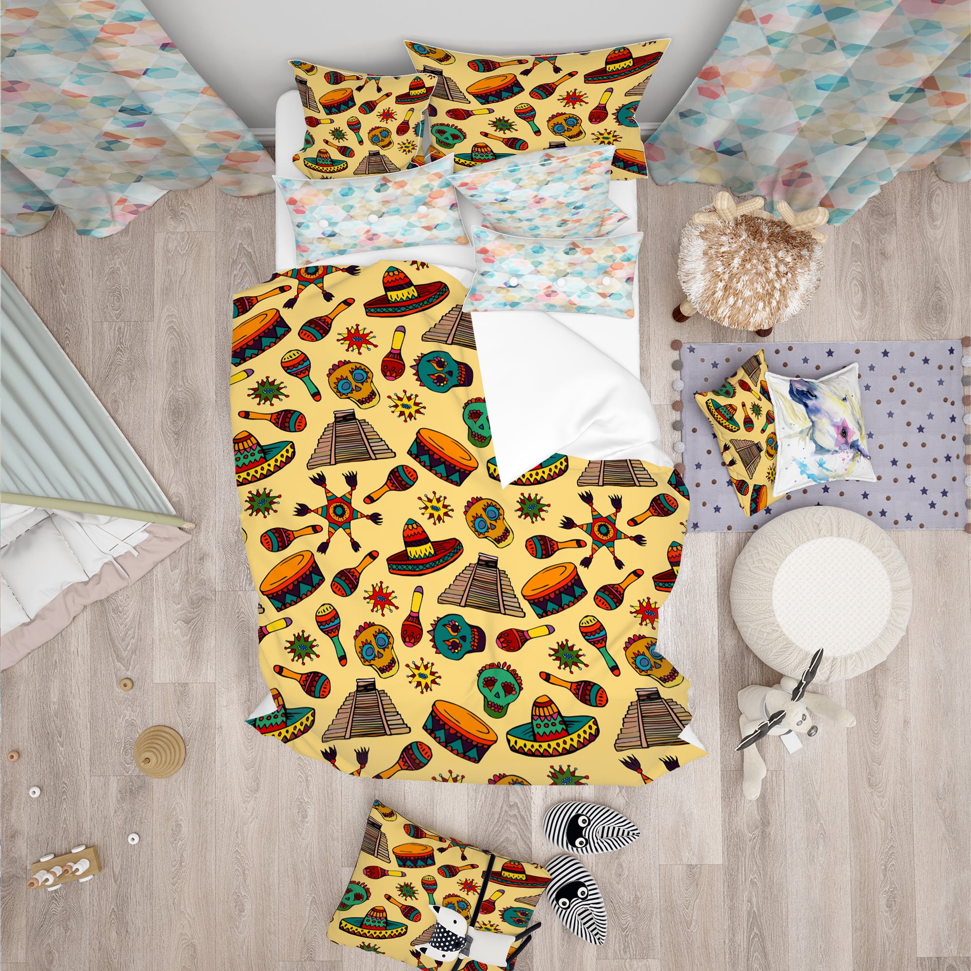 Designart 'Pattern with Mexican Symbols' Tropical Duvet Cover Set