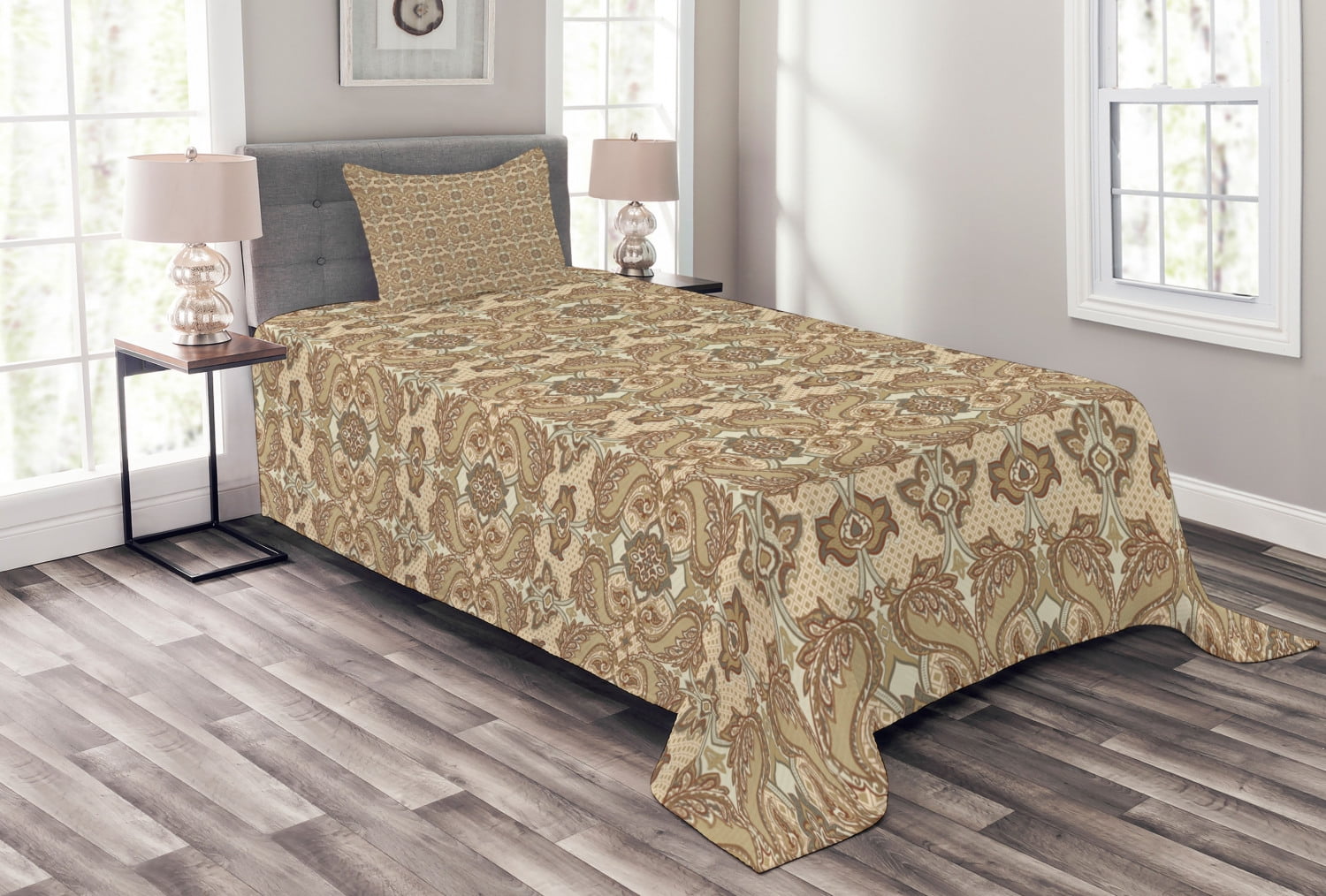 Paisley Bedspread Set Twin Size, Persian Teardrop Shape with a Curved