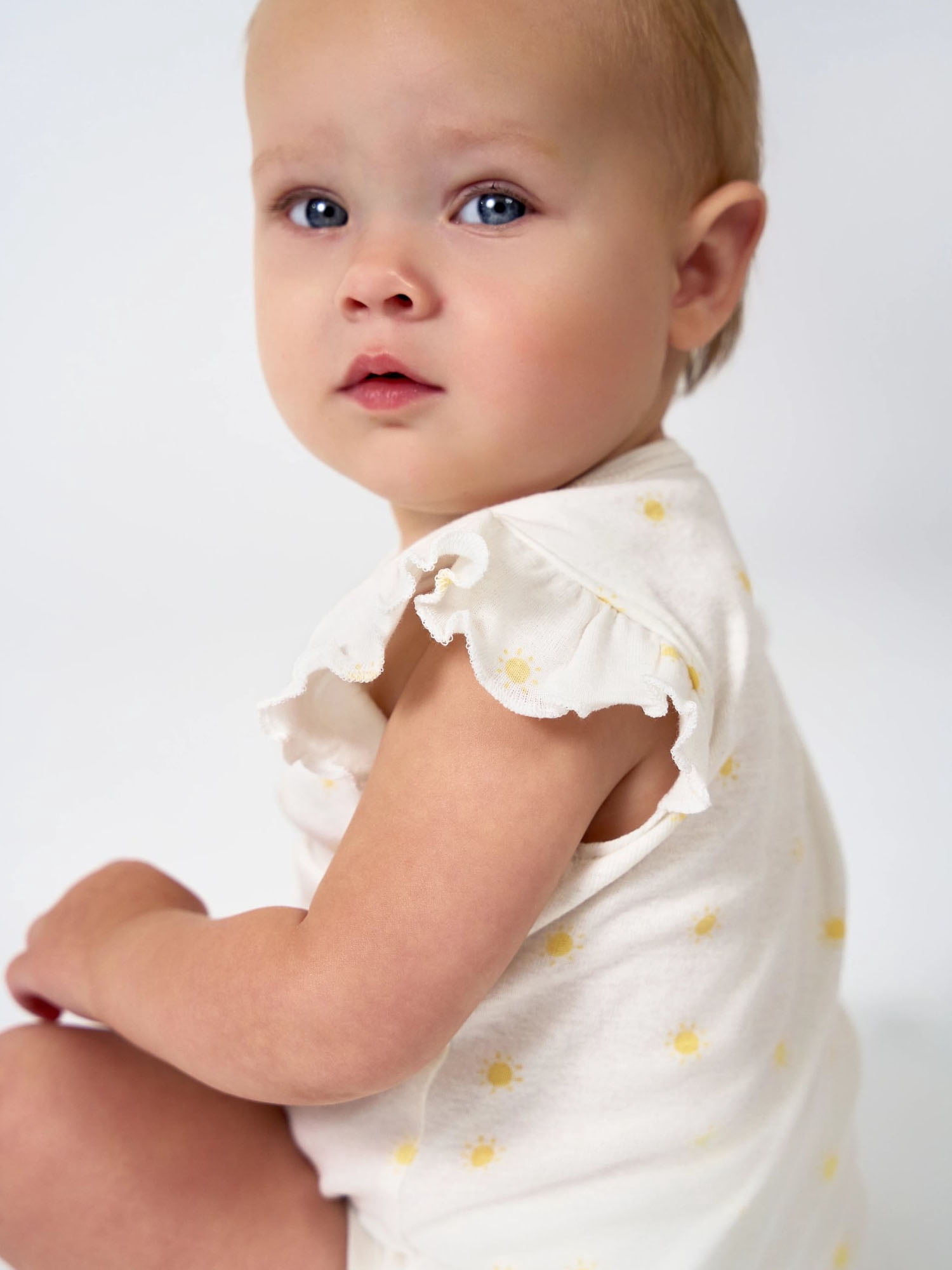 Gerber Baby Neutral Short Sleeve Onesies, 8-Pack, Sizes 0/3 Newborn - 12 Months