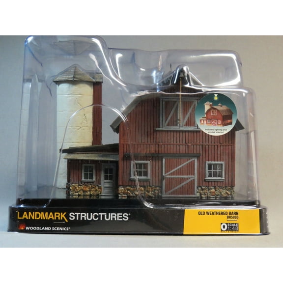 Woodland SCENICS O Scale Lighted Old Weathered BARN Built & Ready