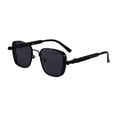 thumbnail image 4 of Gafas de sol cuadradas de diseño retro para actividades al aire libre, regalos de cumpleaños Negro, 4 of 8