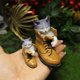 thumbnail image 2 of Lindos adornos de gato: gato duerme en una bota, figuras de hadas para jardín, accesorios, modelo de escritorio, regalo de cumpleaños, decoración del hogar., 2 of 8