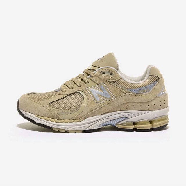 New Balance 2002 Unisex Sneakers Sports Shoes Casual Beige D NWT ML2002R2